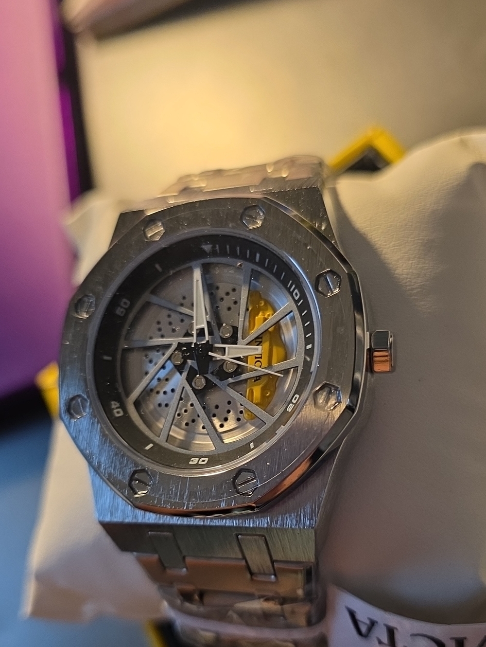 380. Invicta Speedway Rim Men's Watch - 42mm. Steel (69487)